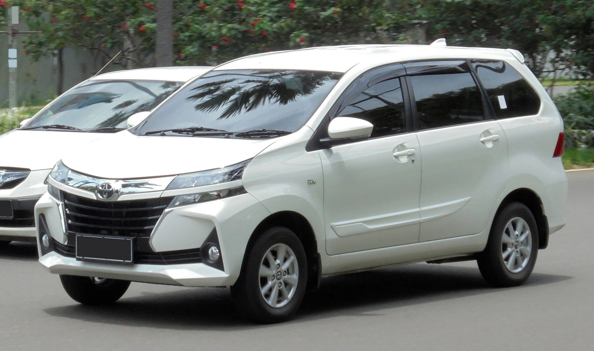 Toyota avanza характеристики