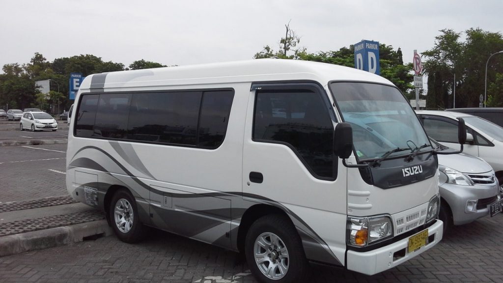 sewa elf murah di bali